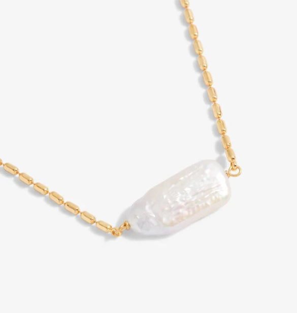 Joma Lumi Pearl Necklace