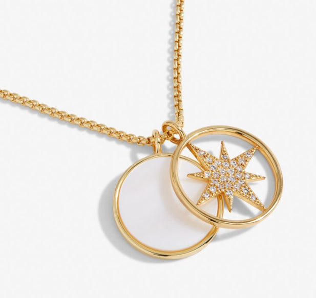 Joma Perla Mother of Pearl Star Necklace