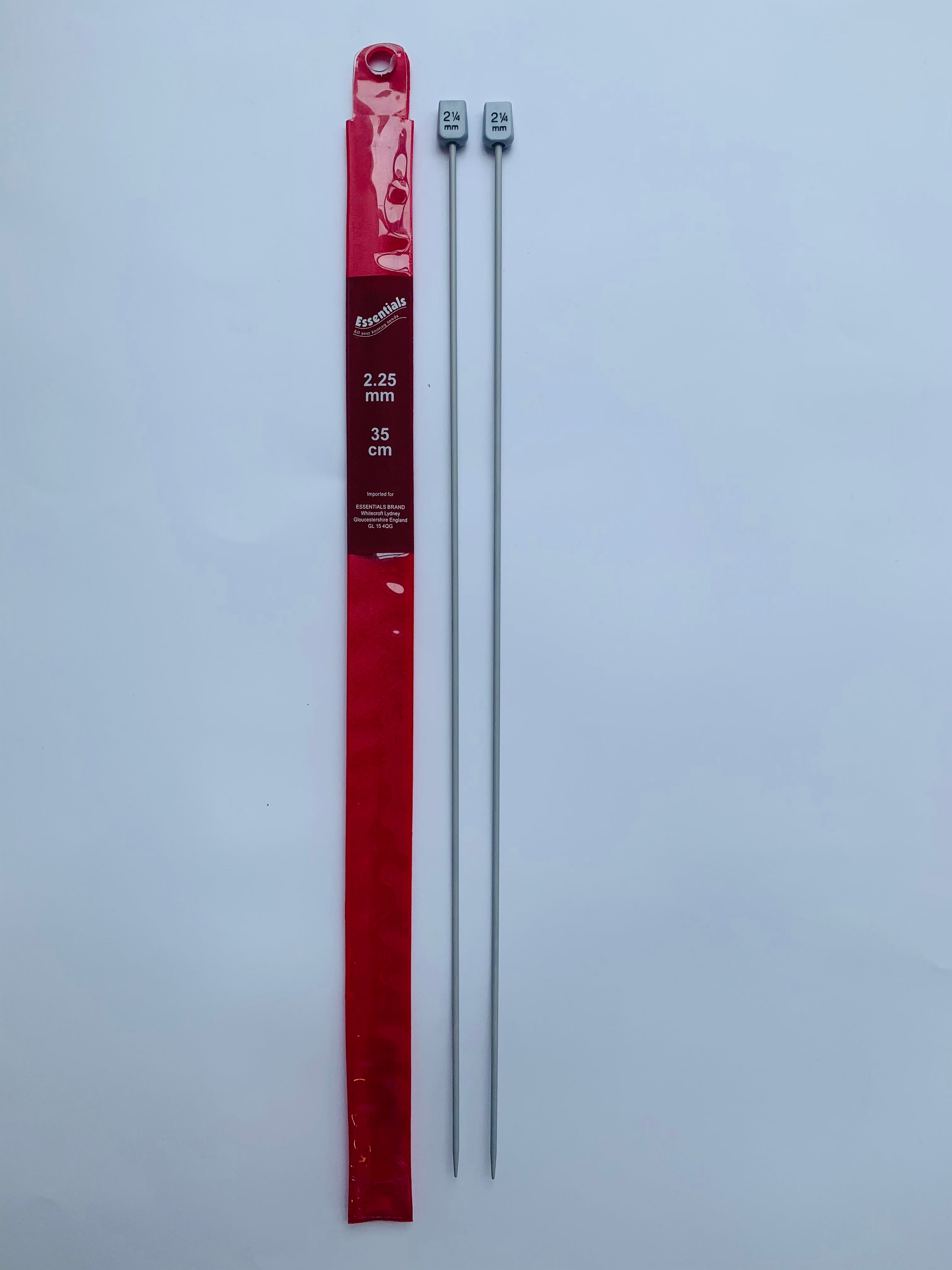 Knitting Needles: 2.25mm