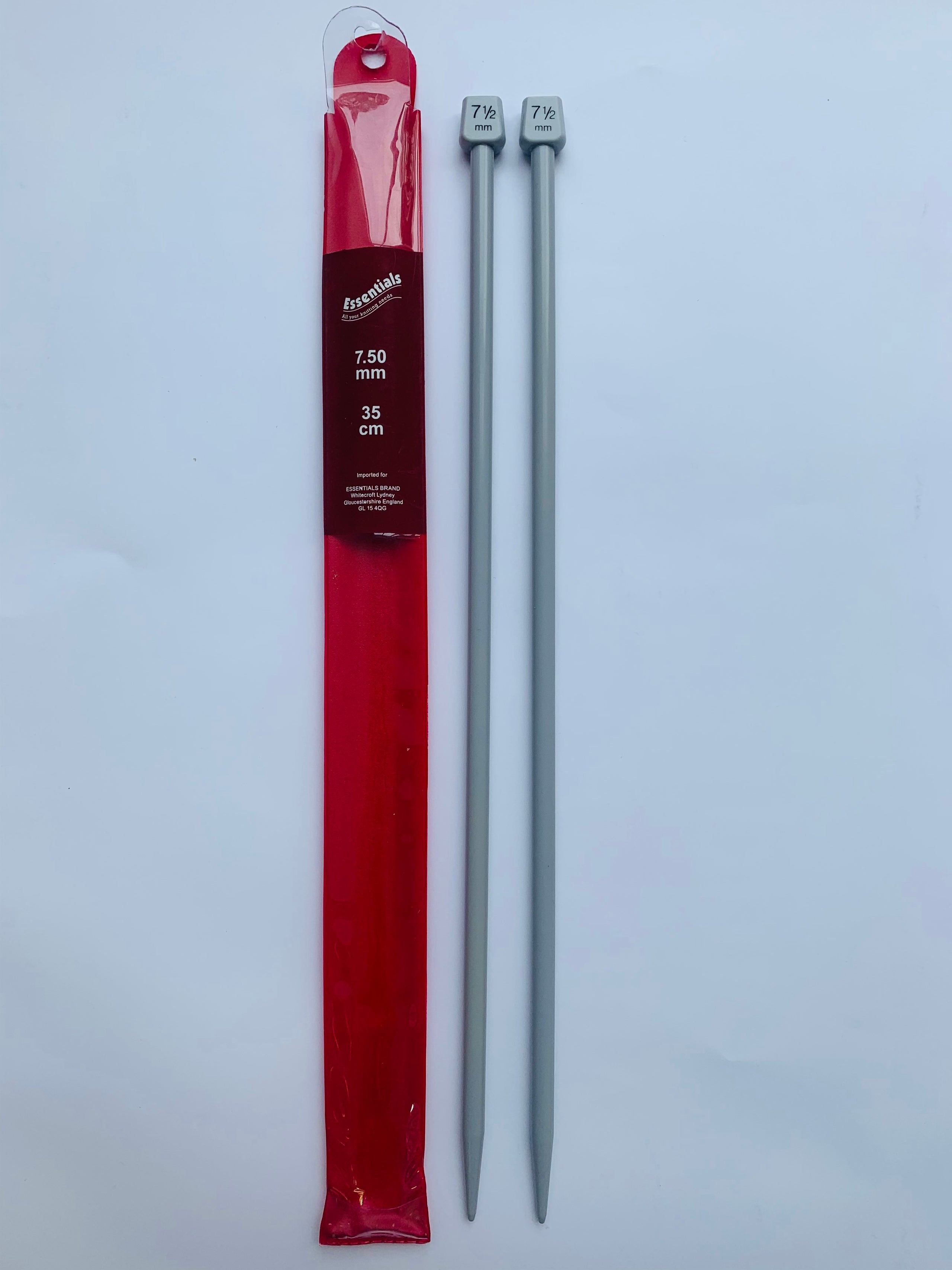 Knitting Needles: 7.5mm