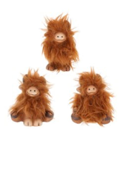 Fluffy Mini Posing Highland Coo