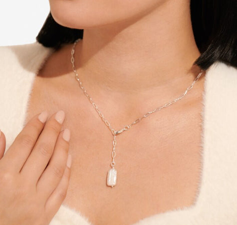 Joma Lumi Chain Necklace