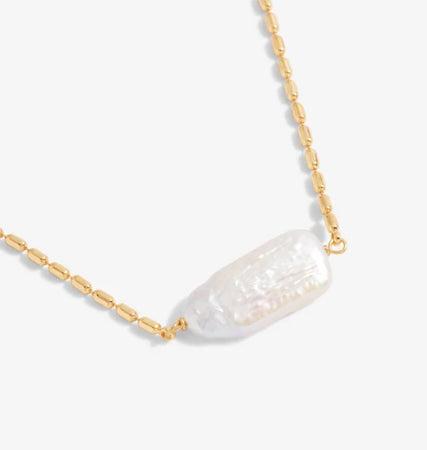 Joma Lumi Pearl Necklace