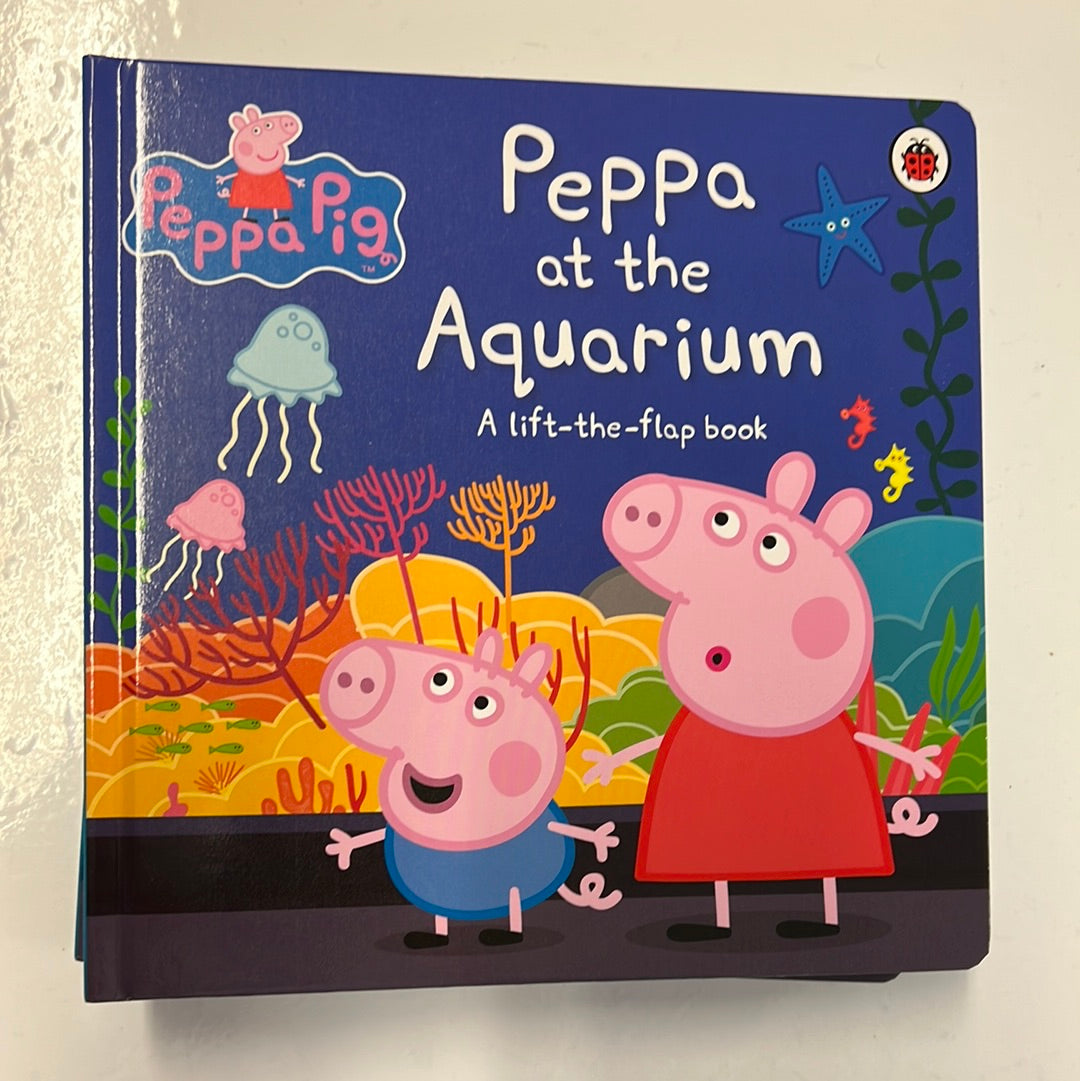 Book - Peppa at the Aquarium