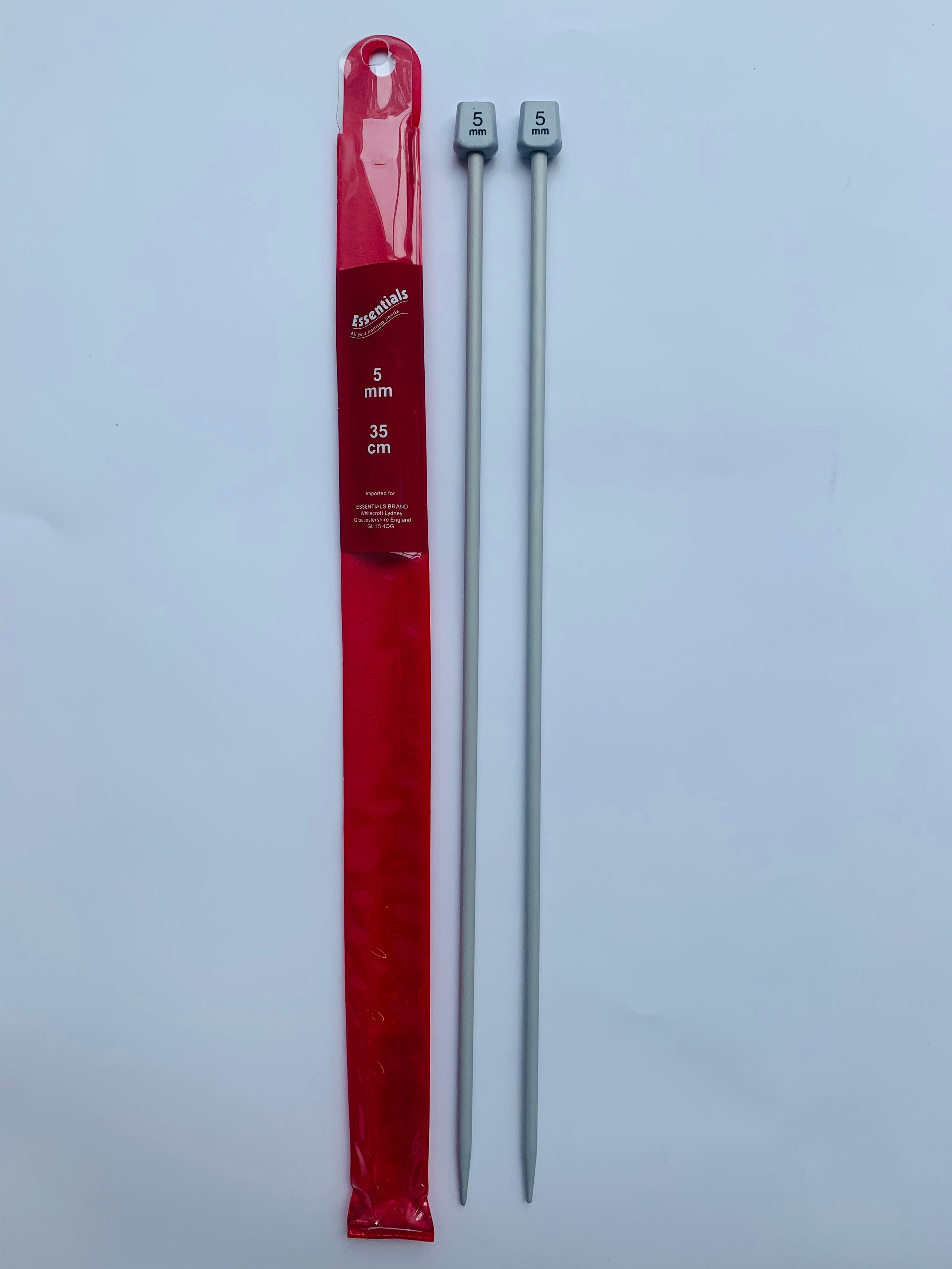 Knitting Needles: 5mm