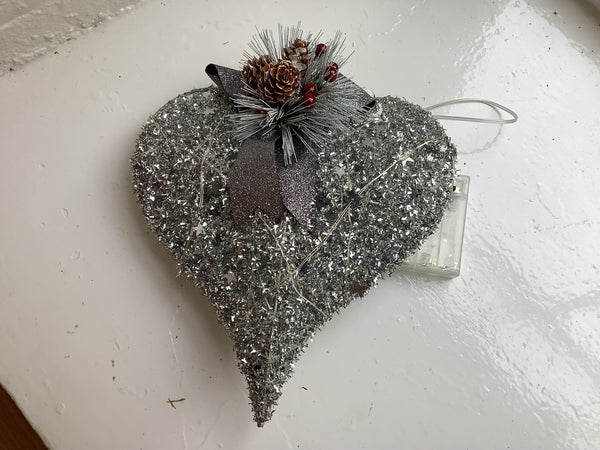 Christmas LED Silver Heart with Cone/berries